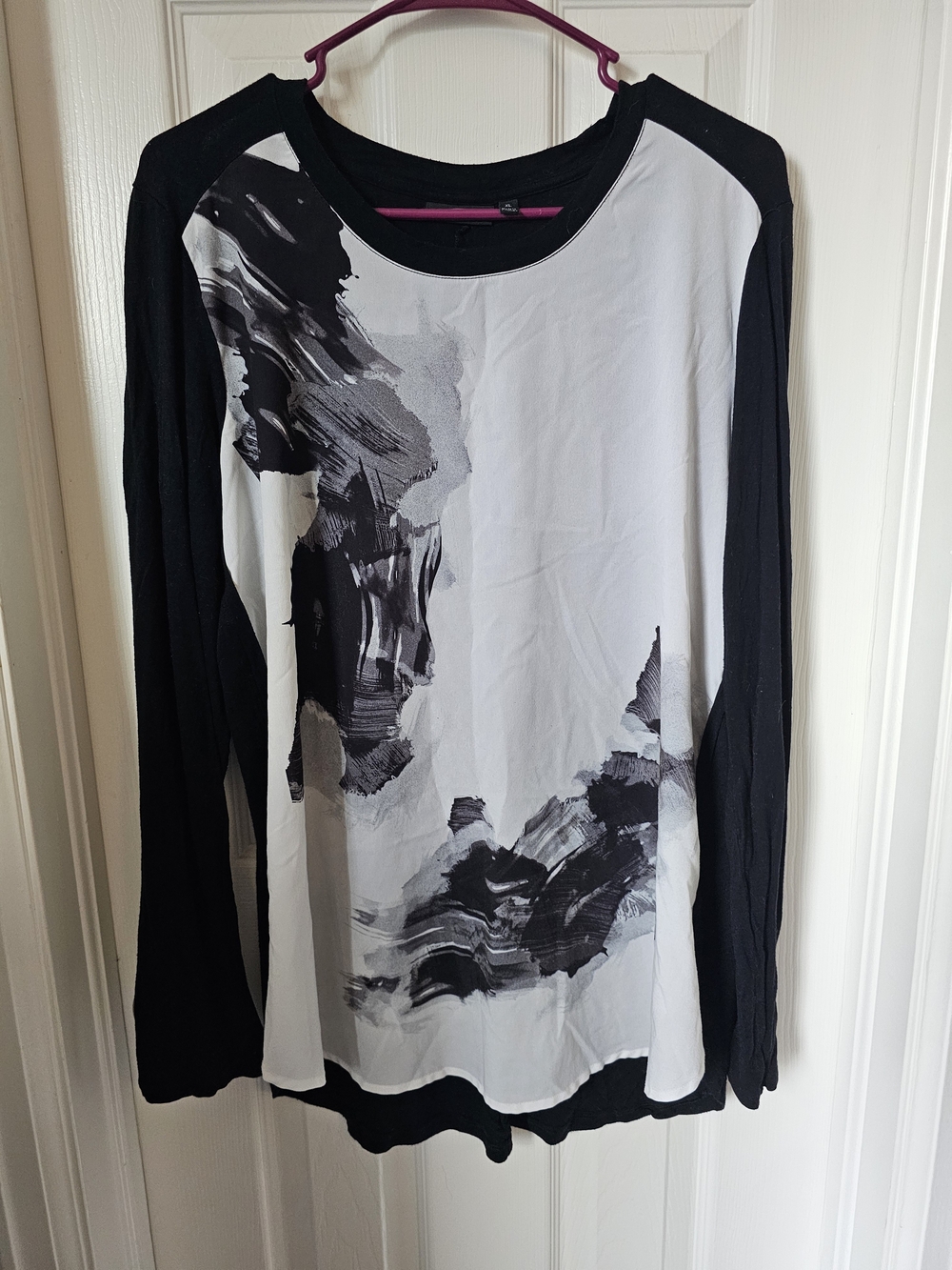 APT. 9 XL Black White Abstract Print Layered Long Sleeve Tunic Top